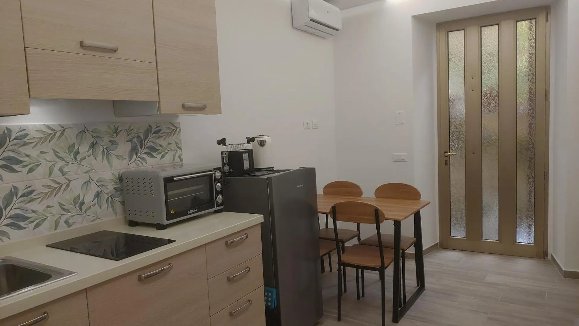 The Little Terrace Flat Apartment La Spezia